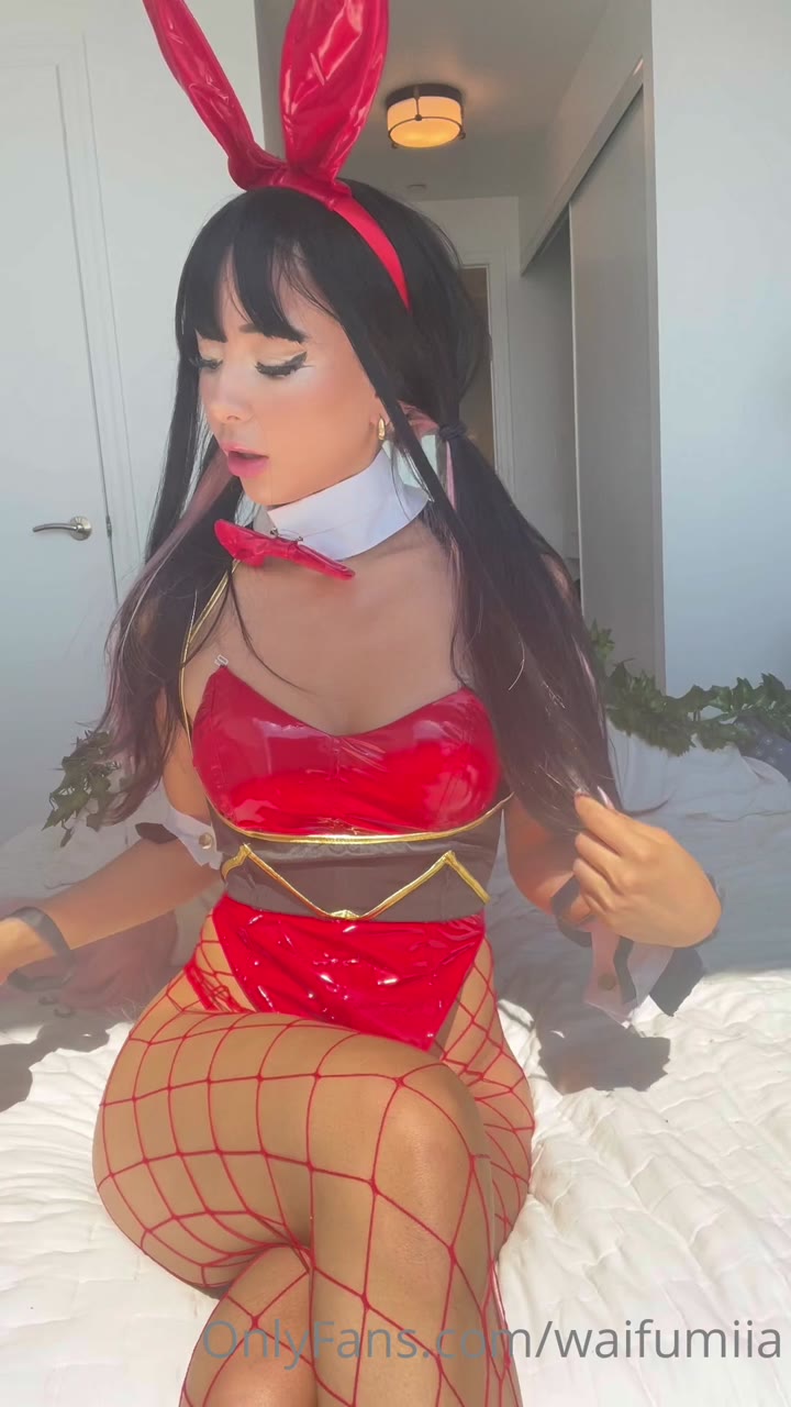 Exposed little Waifuumia boobs