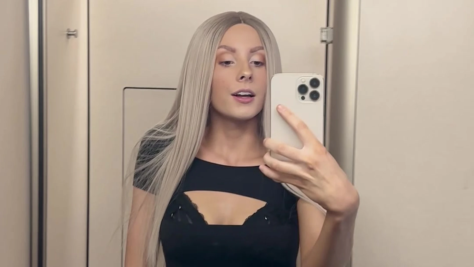 Exposed Damania fap