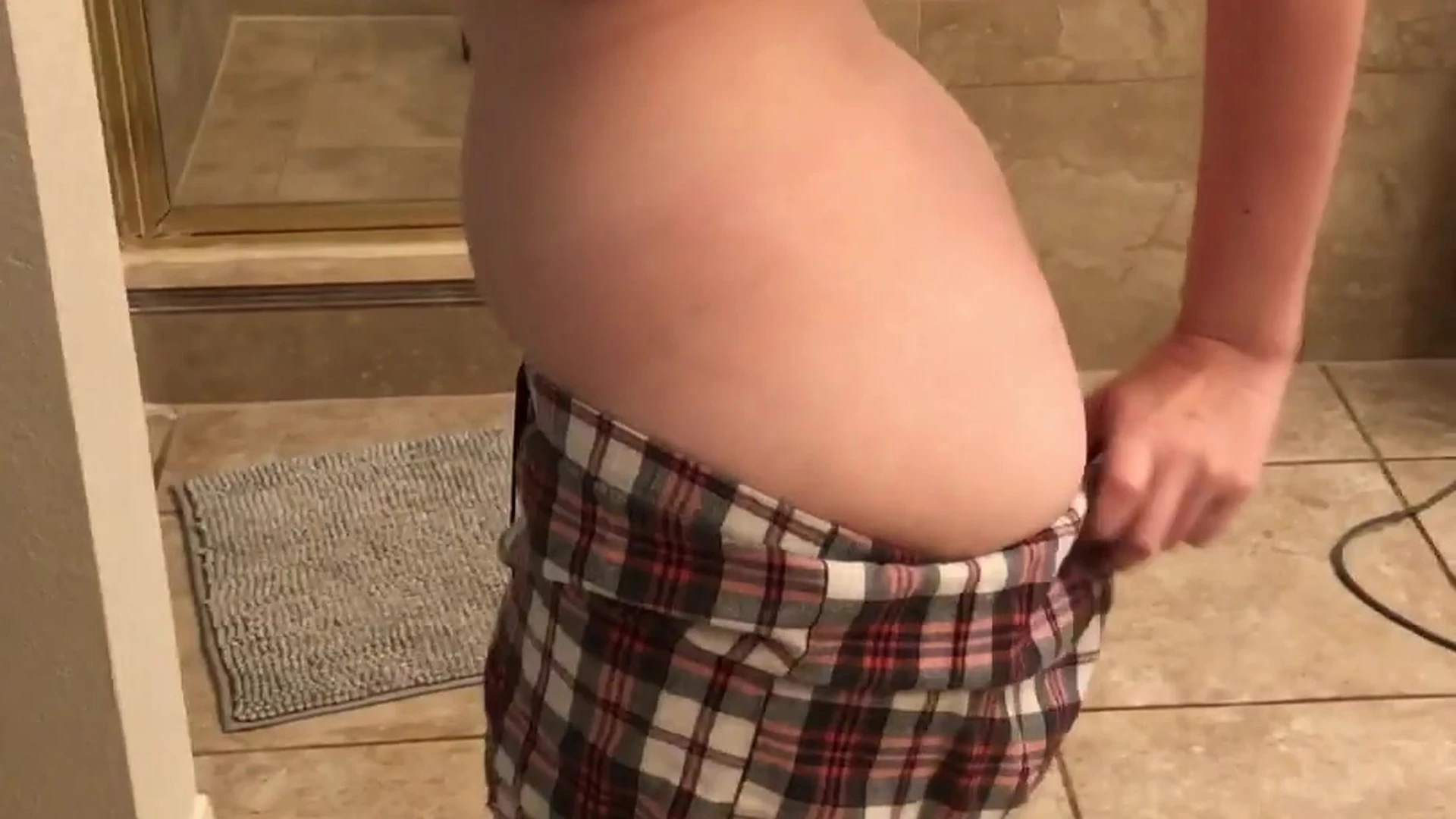 bigthot Codi Vore masturbating Exposed