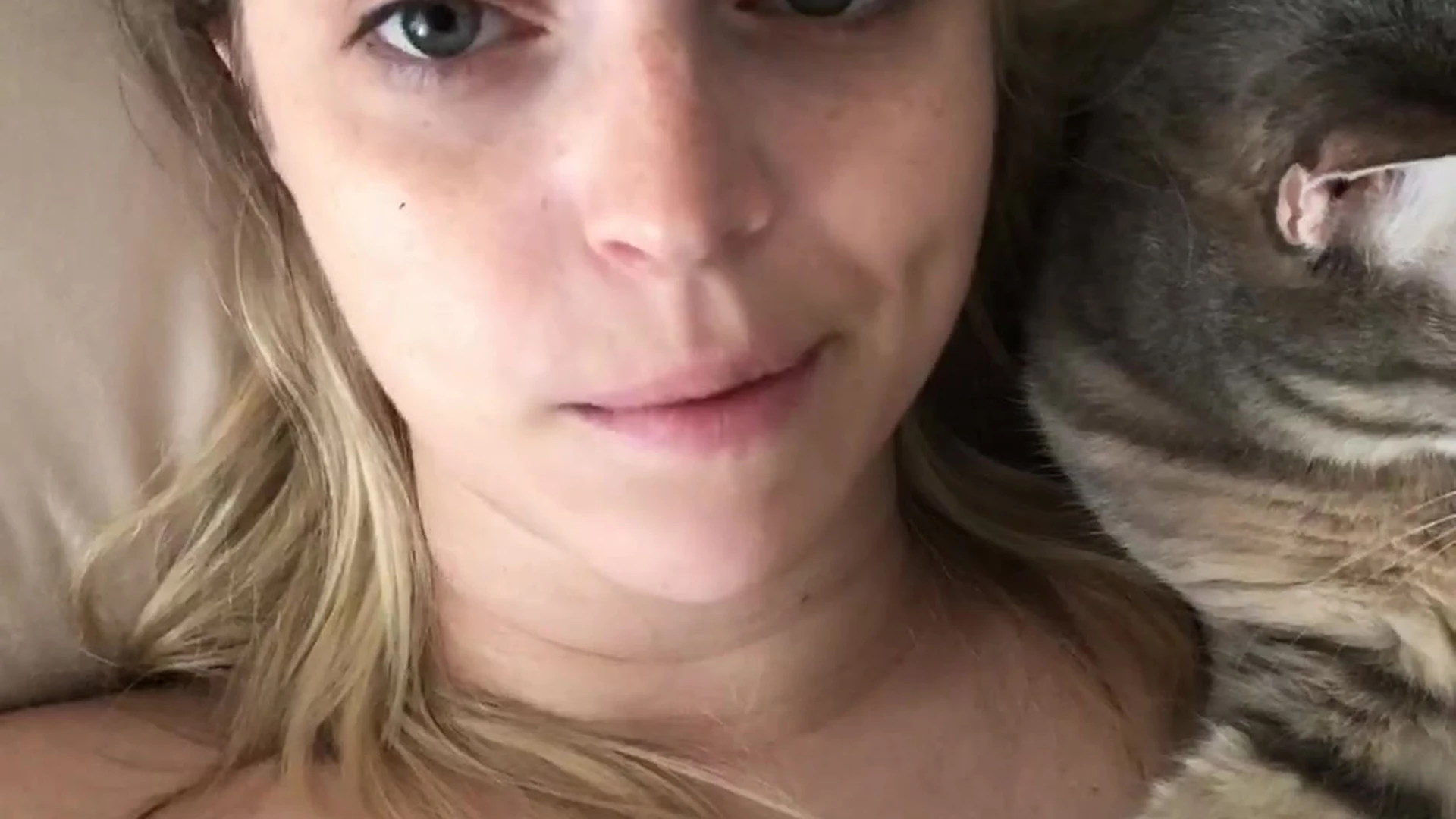 Codi Vore camrip Sensational