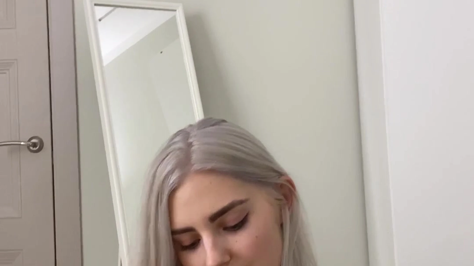 termagant sucking Eva Elfie clips
