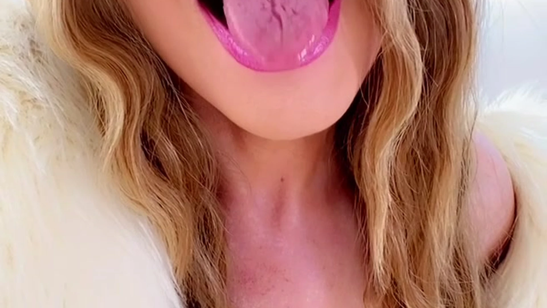 Sensational tubby Kiana Dior o n l y f a n s FullVID