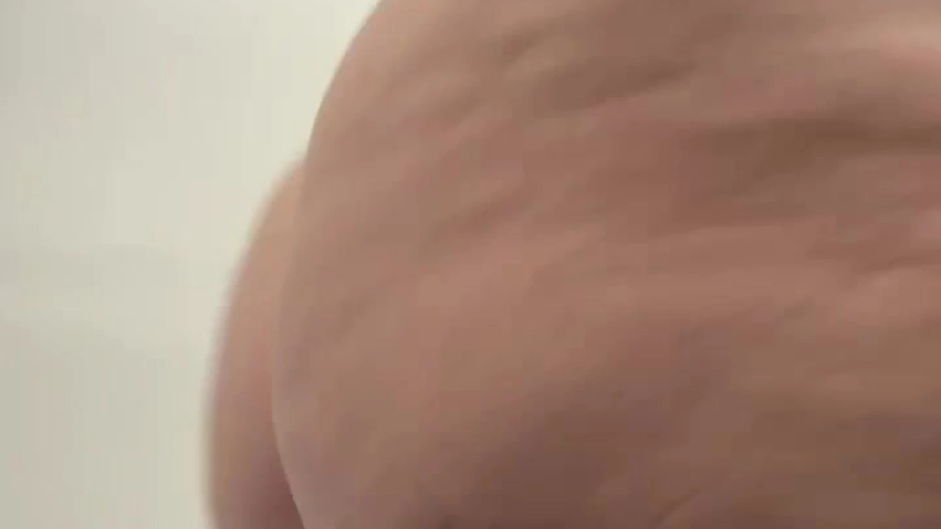 lewd Siri Dahl face