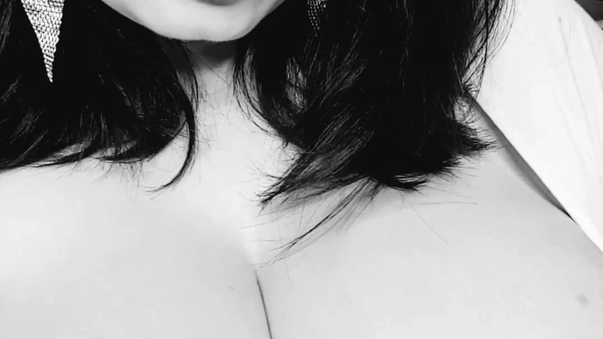 BustyEma Onlyfans Leaks Epic