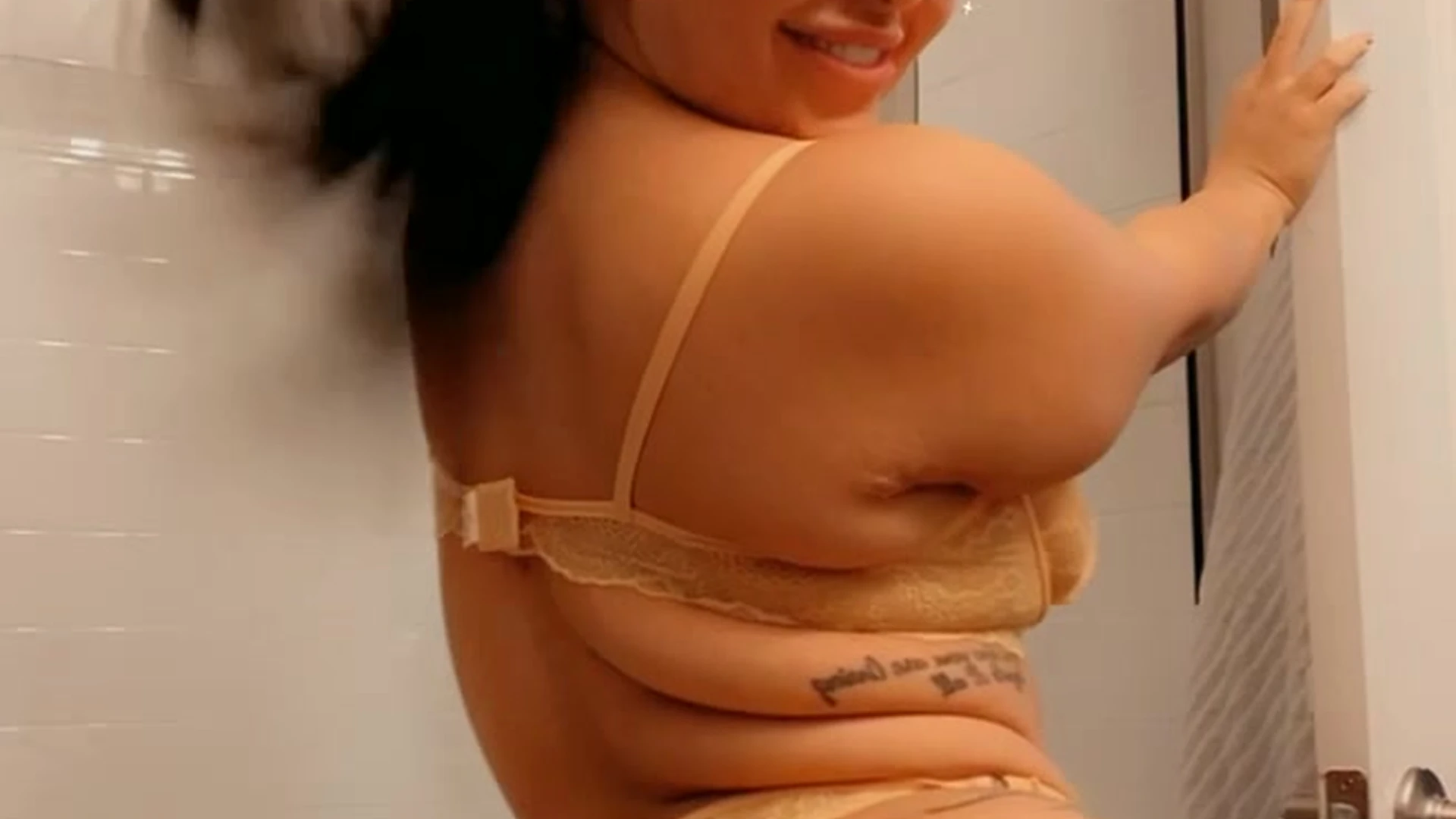horny seductive Victoryaxo Naked