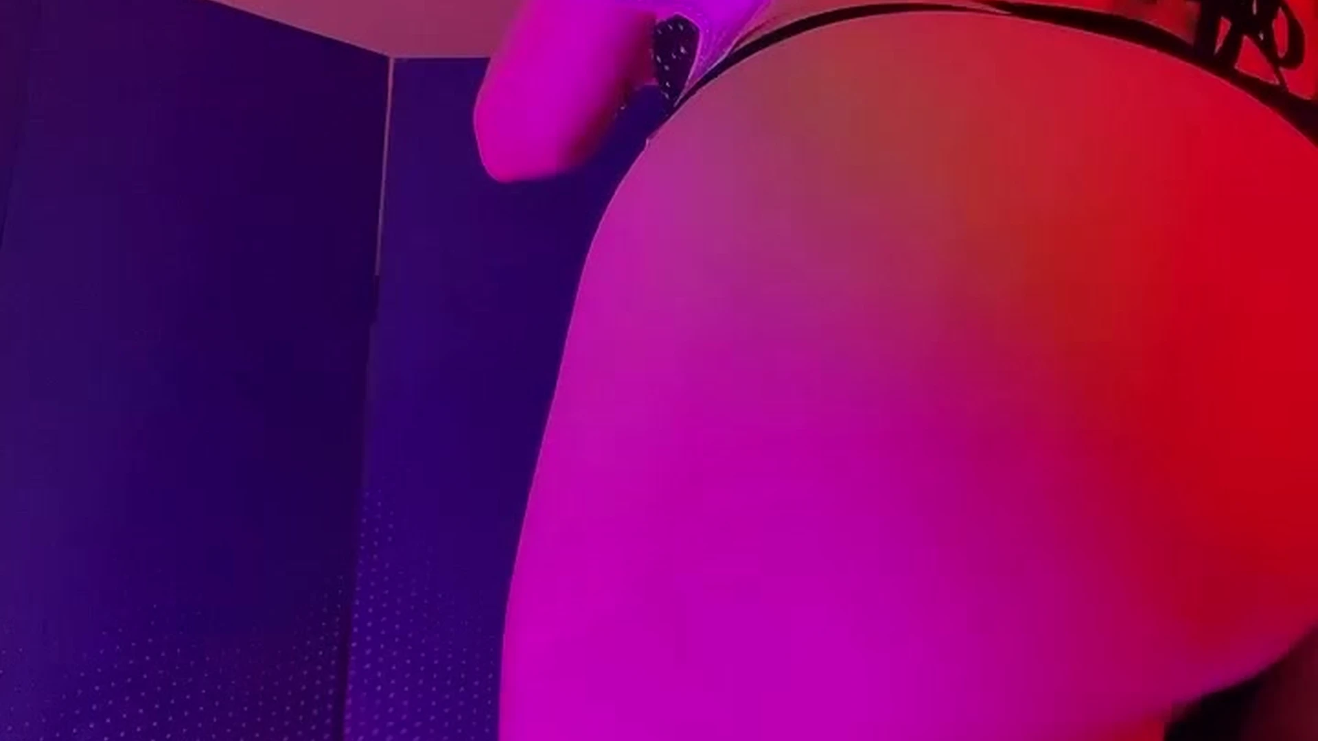 Amouranth Onlyfans nude Epic