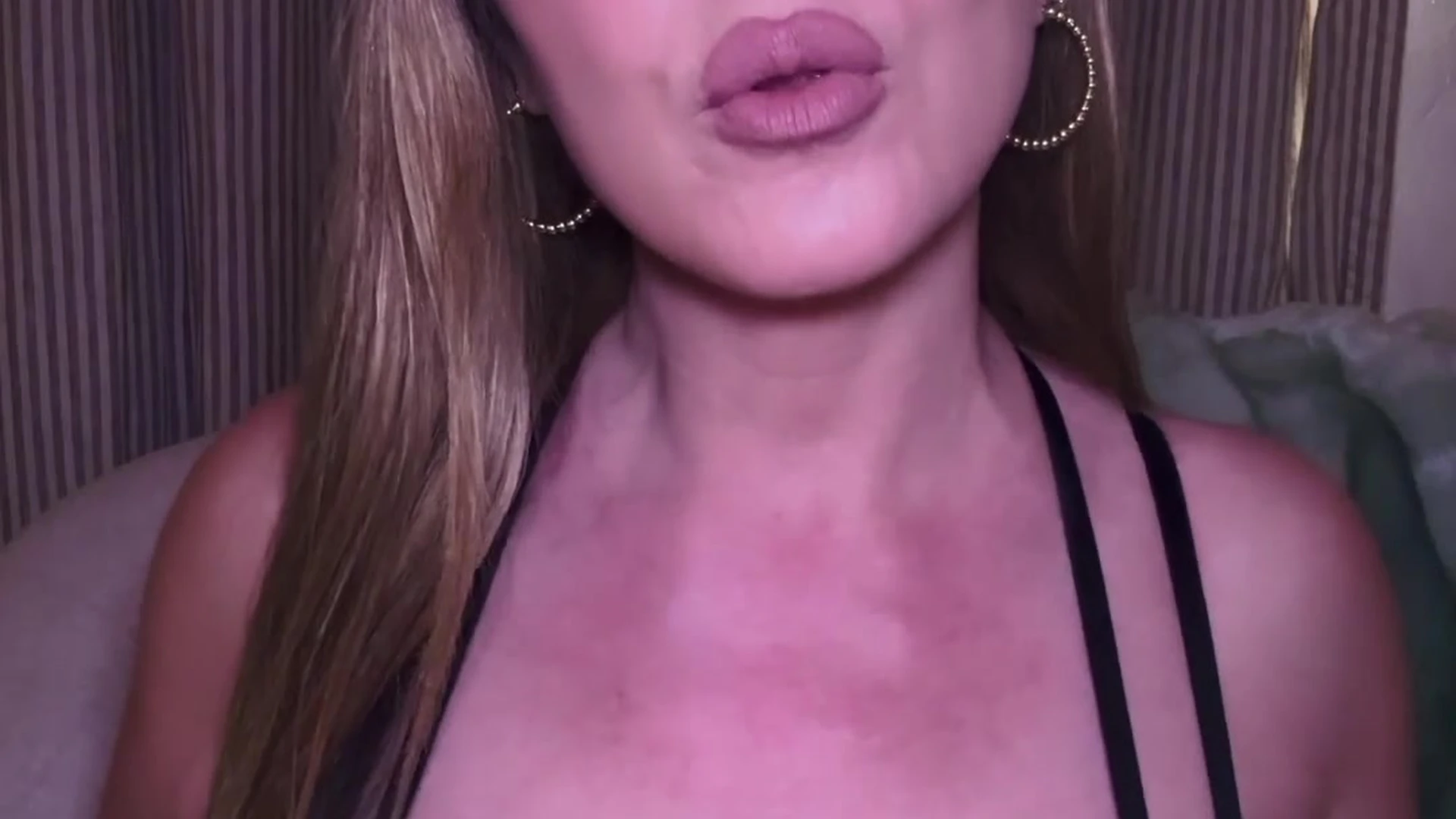 Sensational wimpy Asian Milf Kiana Dior anal