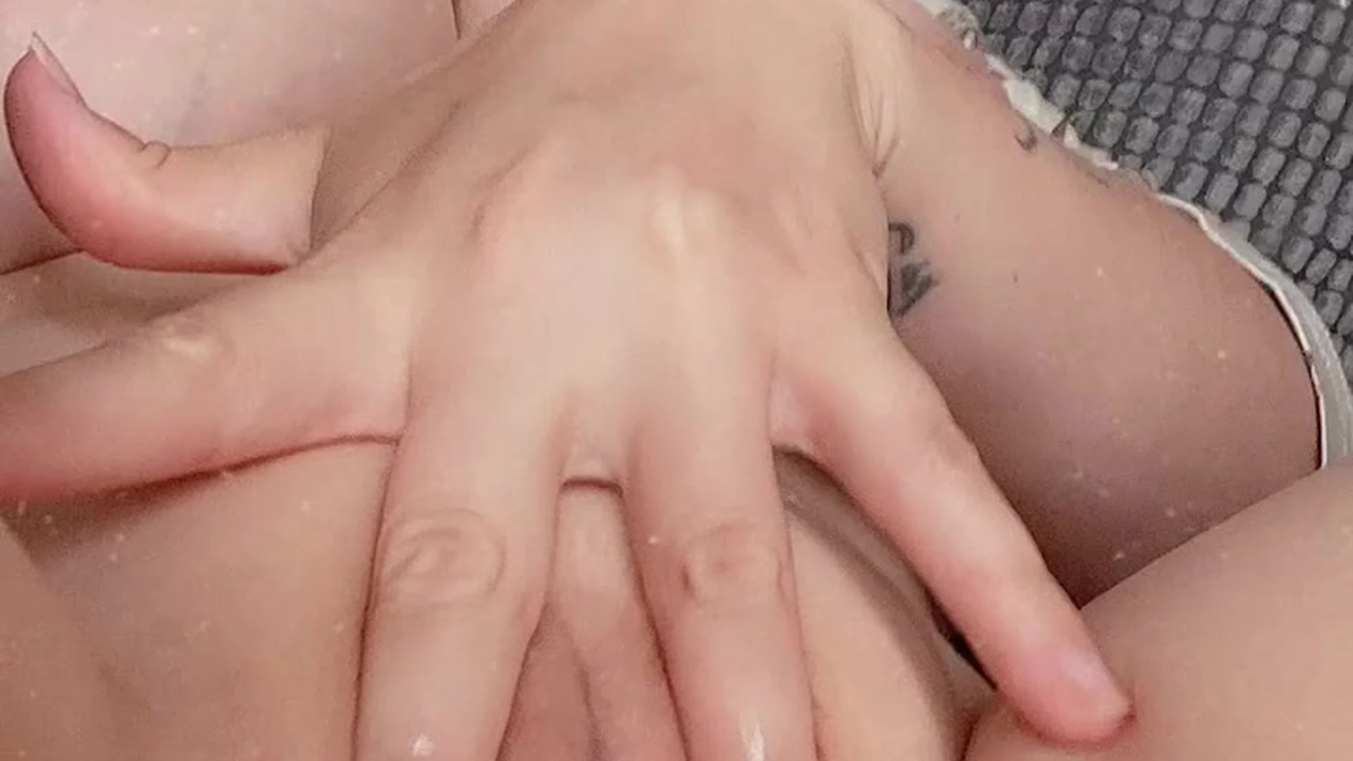 chick Ava Nicks Nude exposed Epic