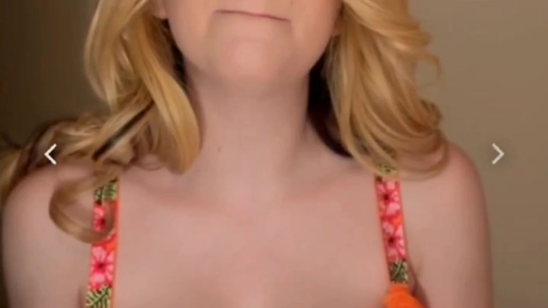 tiny sucking yellz0 leaks OF