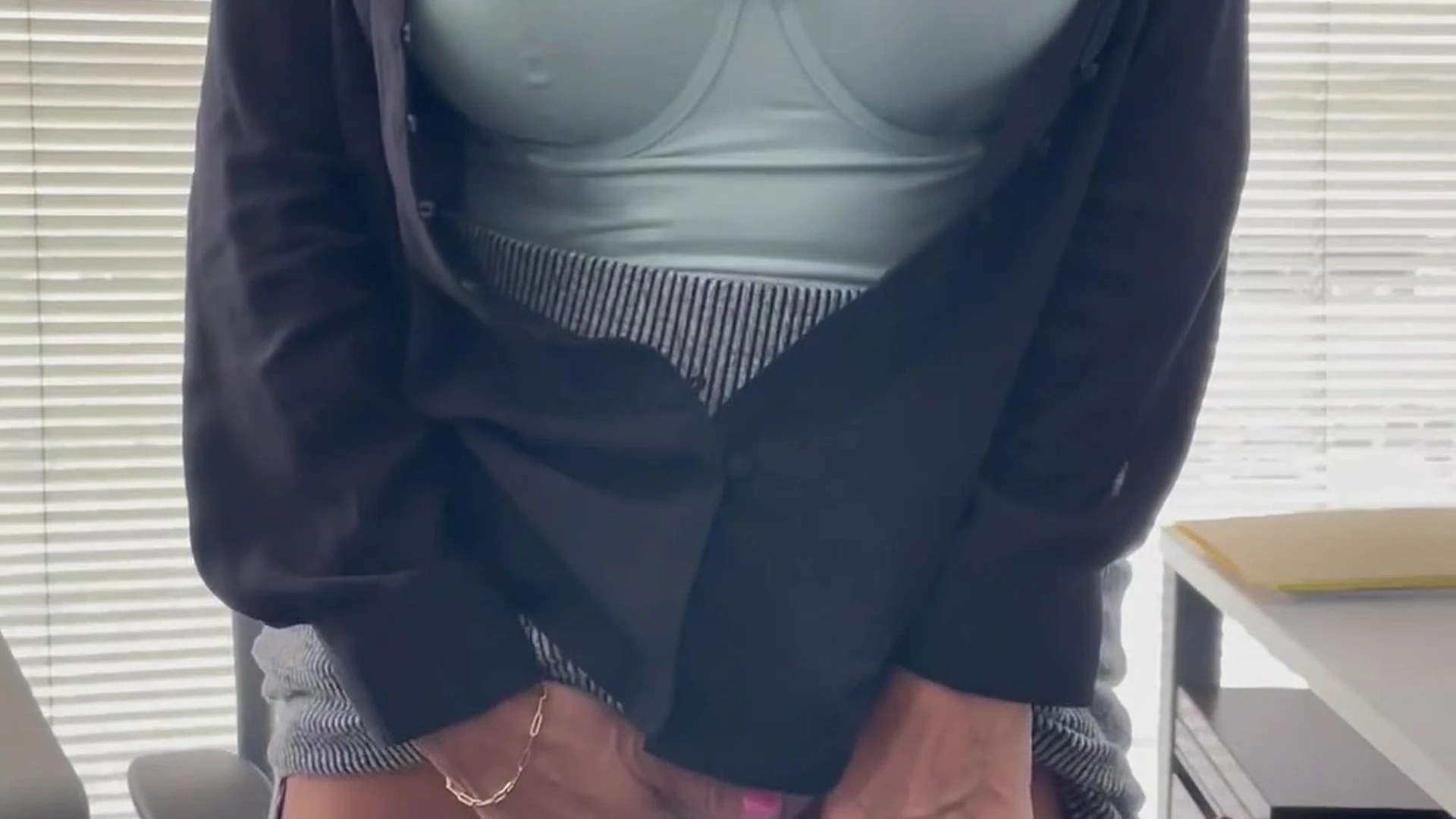Exposed curvaceous Mary Burke leaked nudes x
