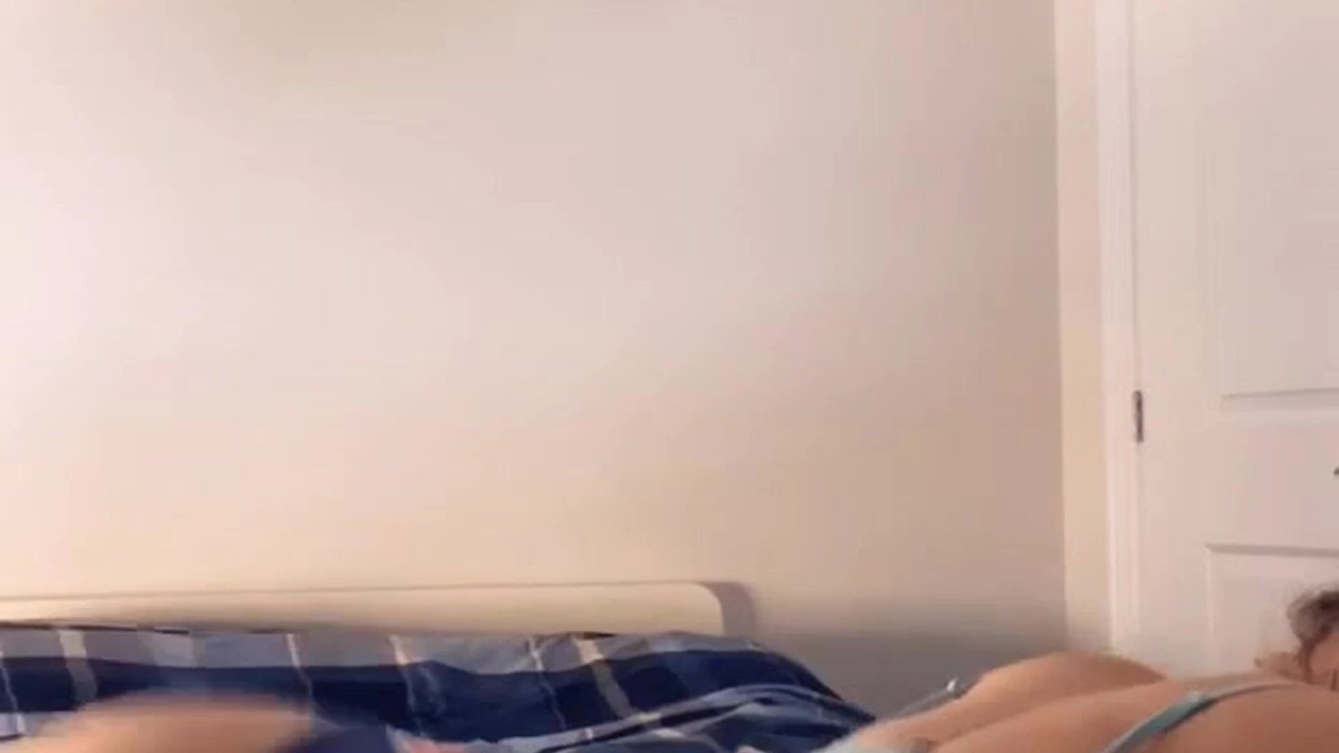 cougar Jen Brett solo VIDFULL Epic