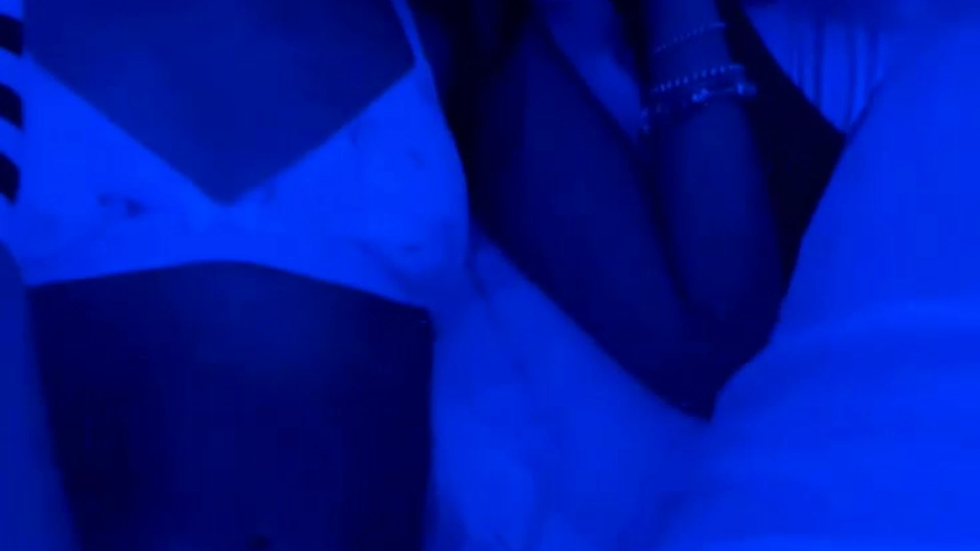 anorexic sucking Bunni Emmie XXX