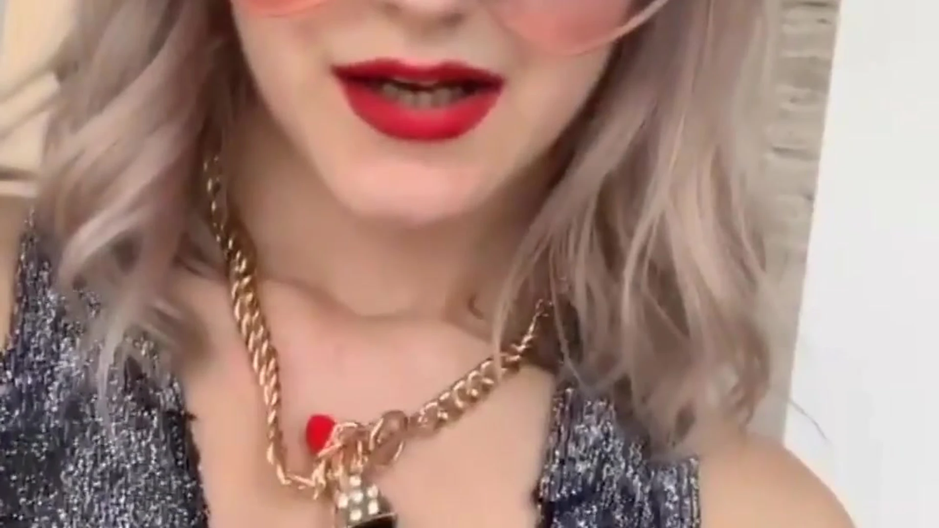 Petite Eva Elfie Nudes leak