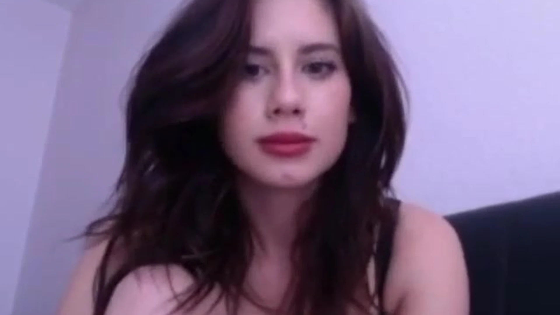 Chloe Lamb bg EXPOSED