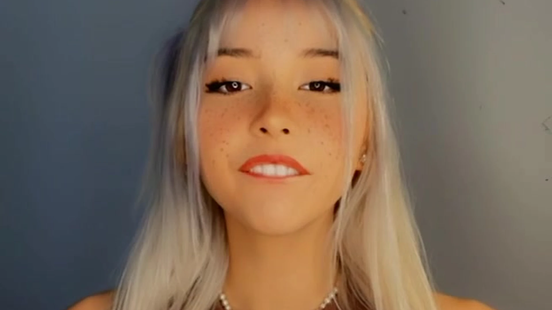 perfectwoman sucking Waifuumia Fansly leak