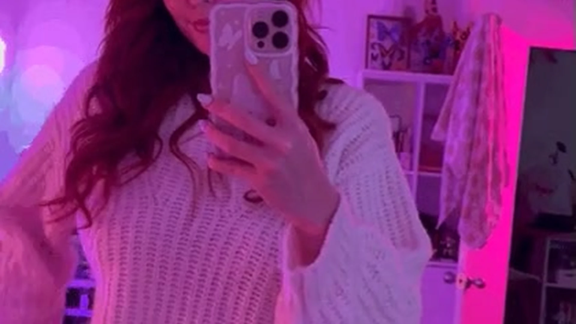 gracious sucking Petite Elly Clutch leaks
