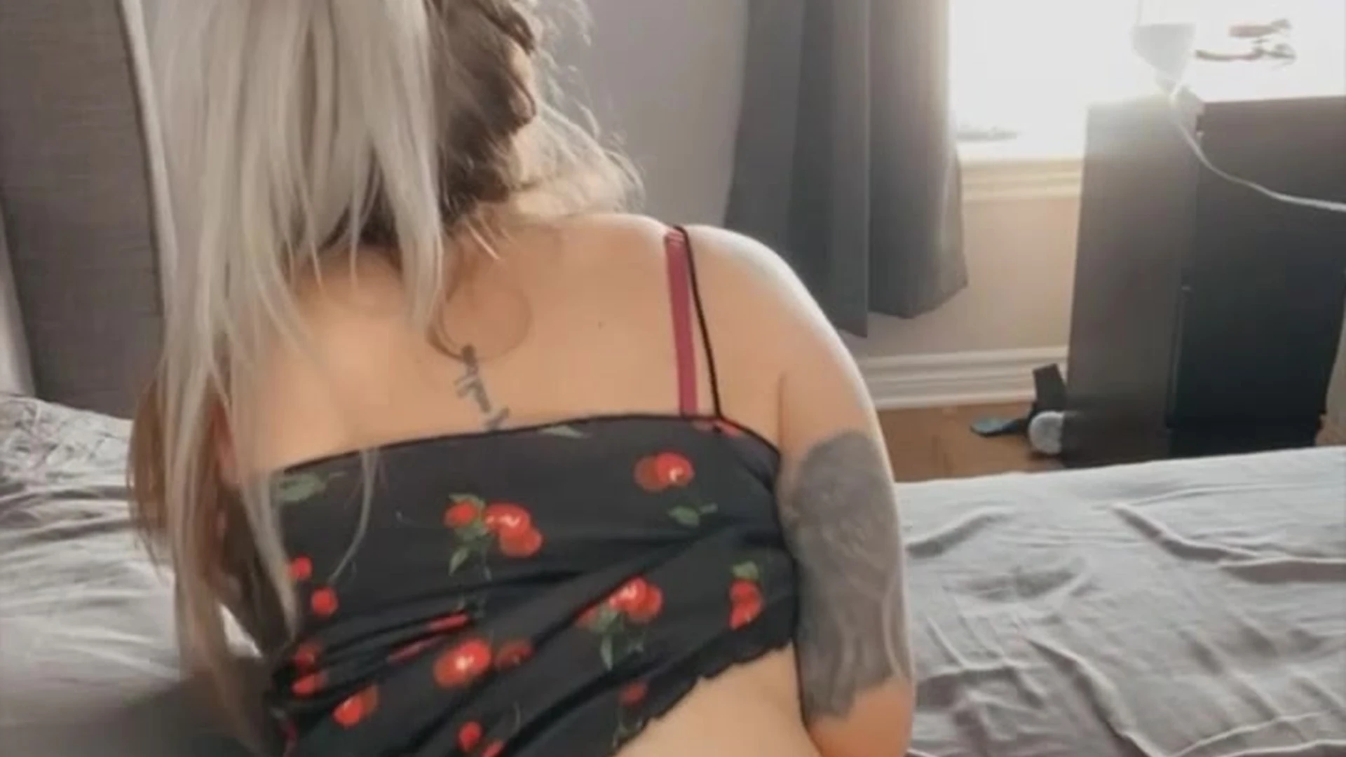 Jen Brett Fansly  Full Clip