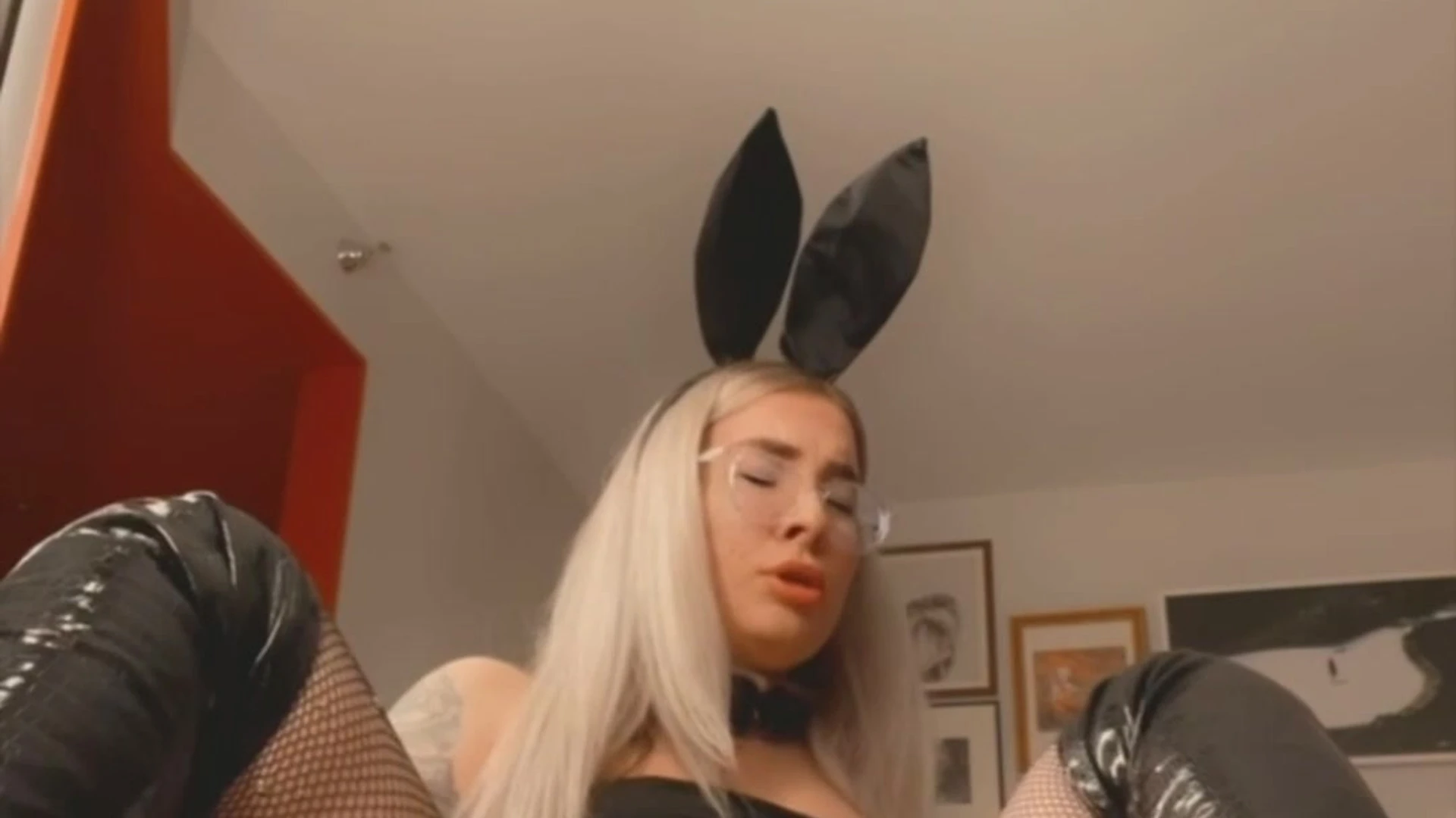 Jen Brett ripped cams  EXPOSED