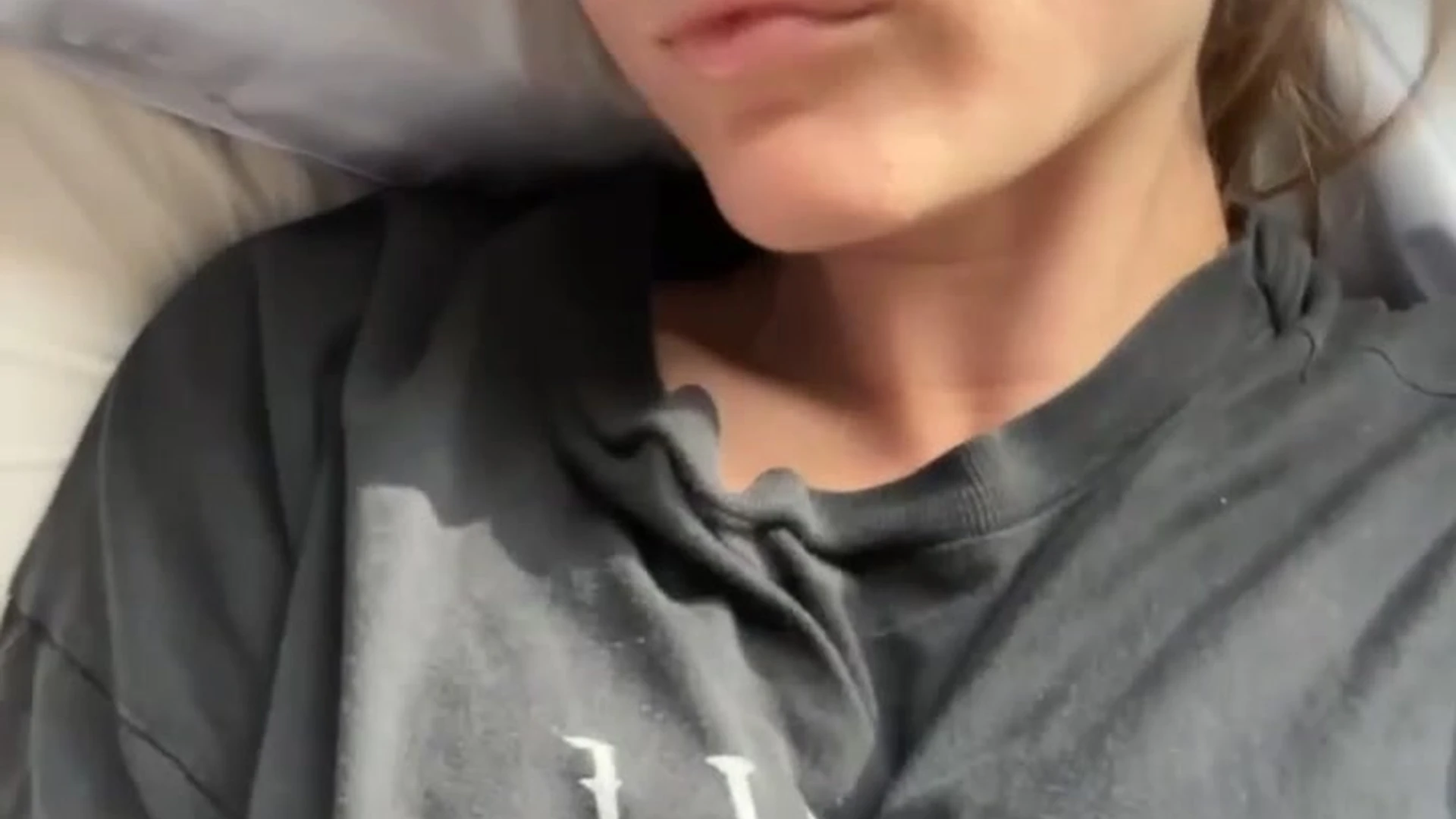 pleasing Megan Guthrie Leak