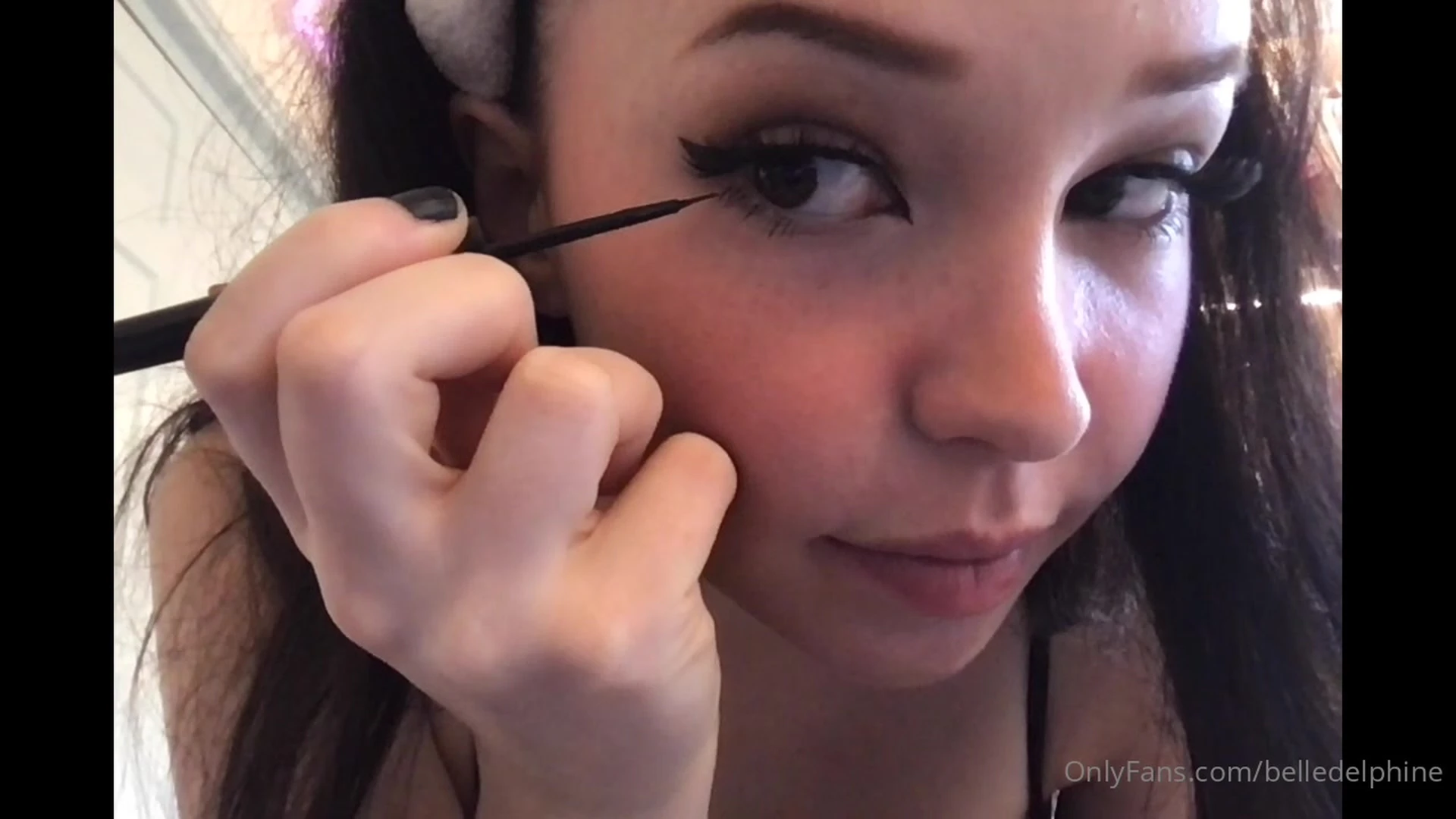 Exposed giant Belle Delphine Nudeleaks