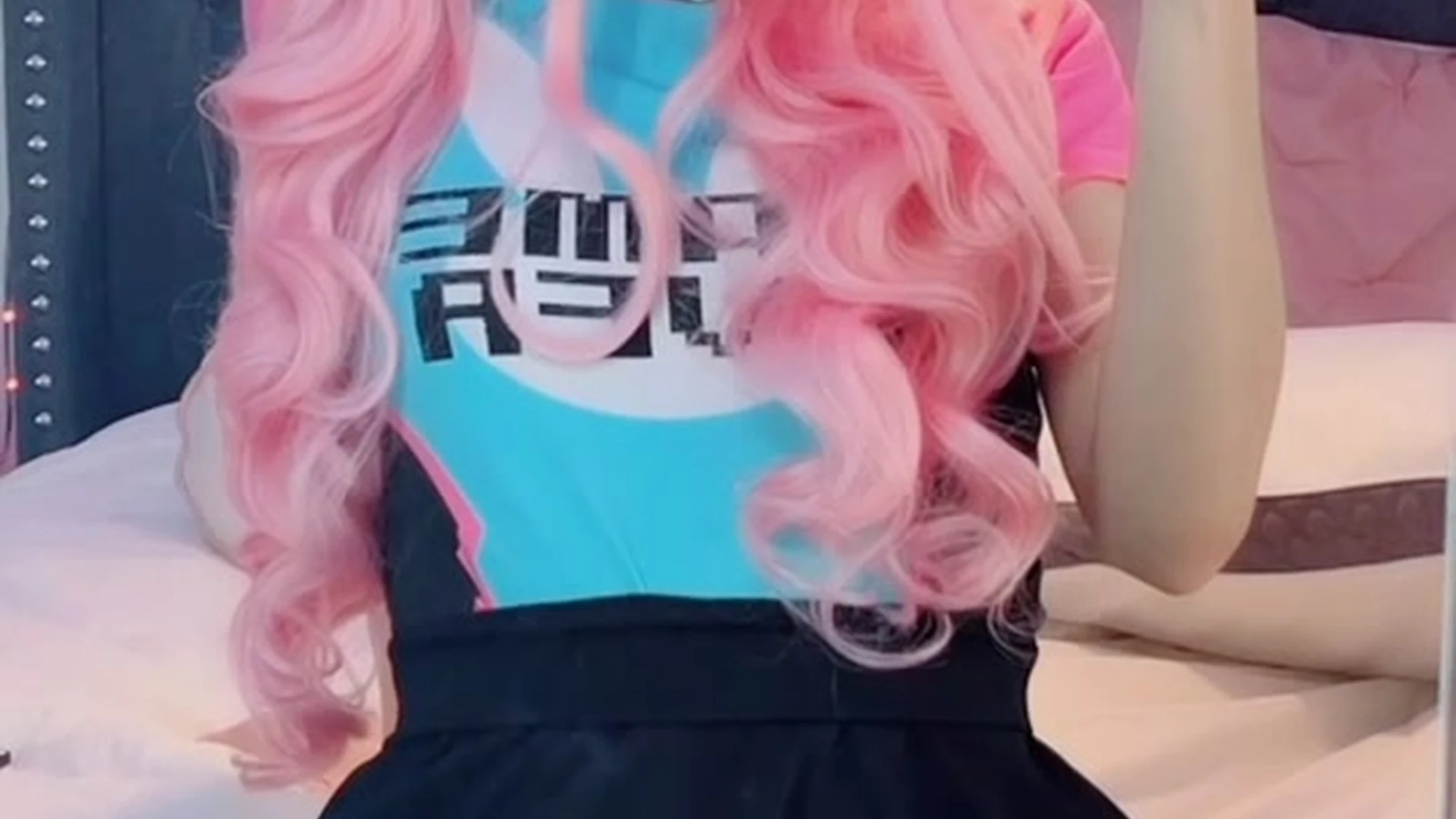 Waifuumia thothub Exposed
