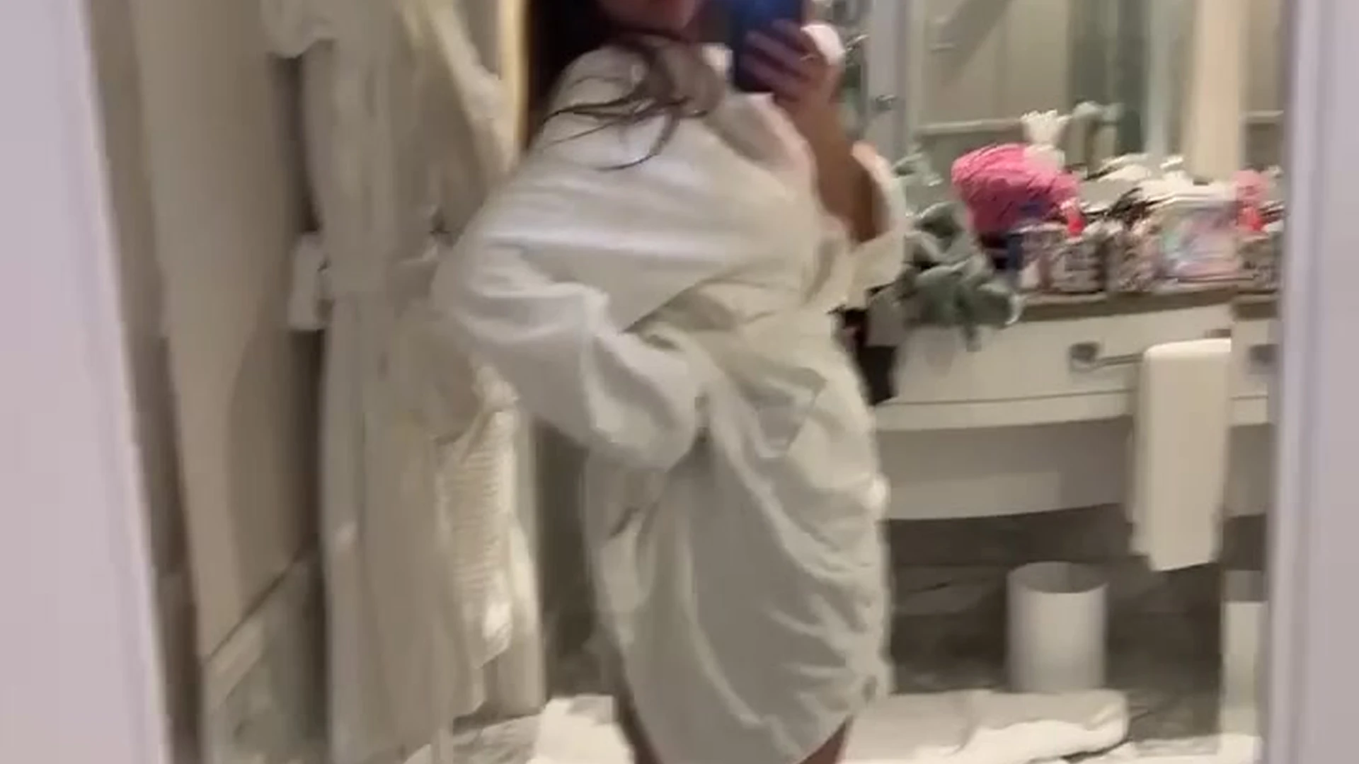 Exposed cunt Megnutt bj Vid