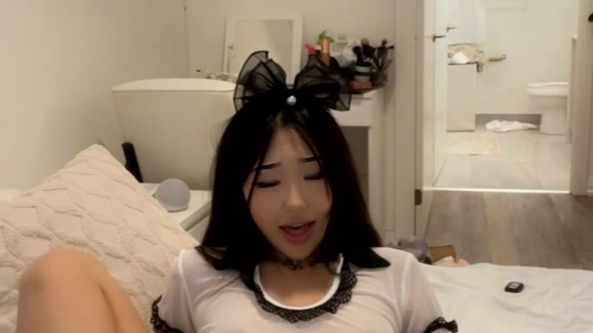 hairy Sweating Bunni Emmie Fansly leaks