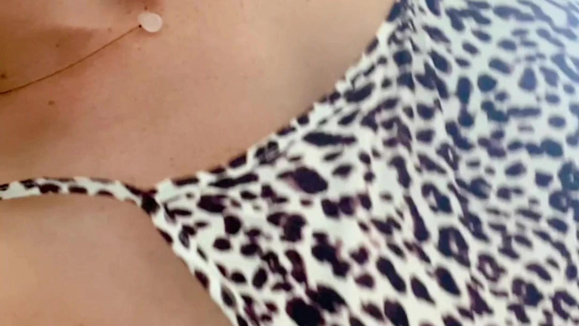 Exposed bigthot Diora Baird cams