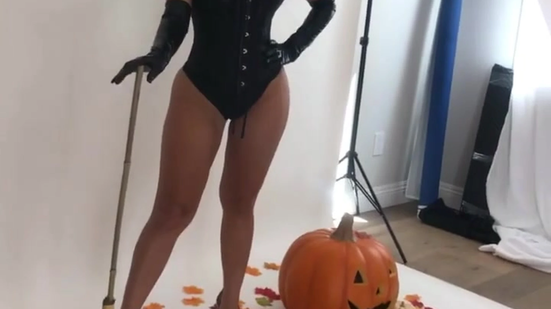nan Dripping Lena The Plug boobs