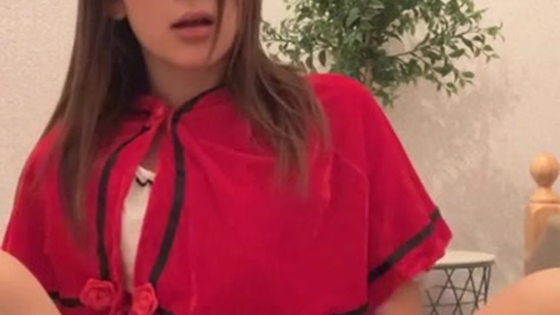 Petite Ellie Leen leaks