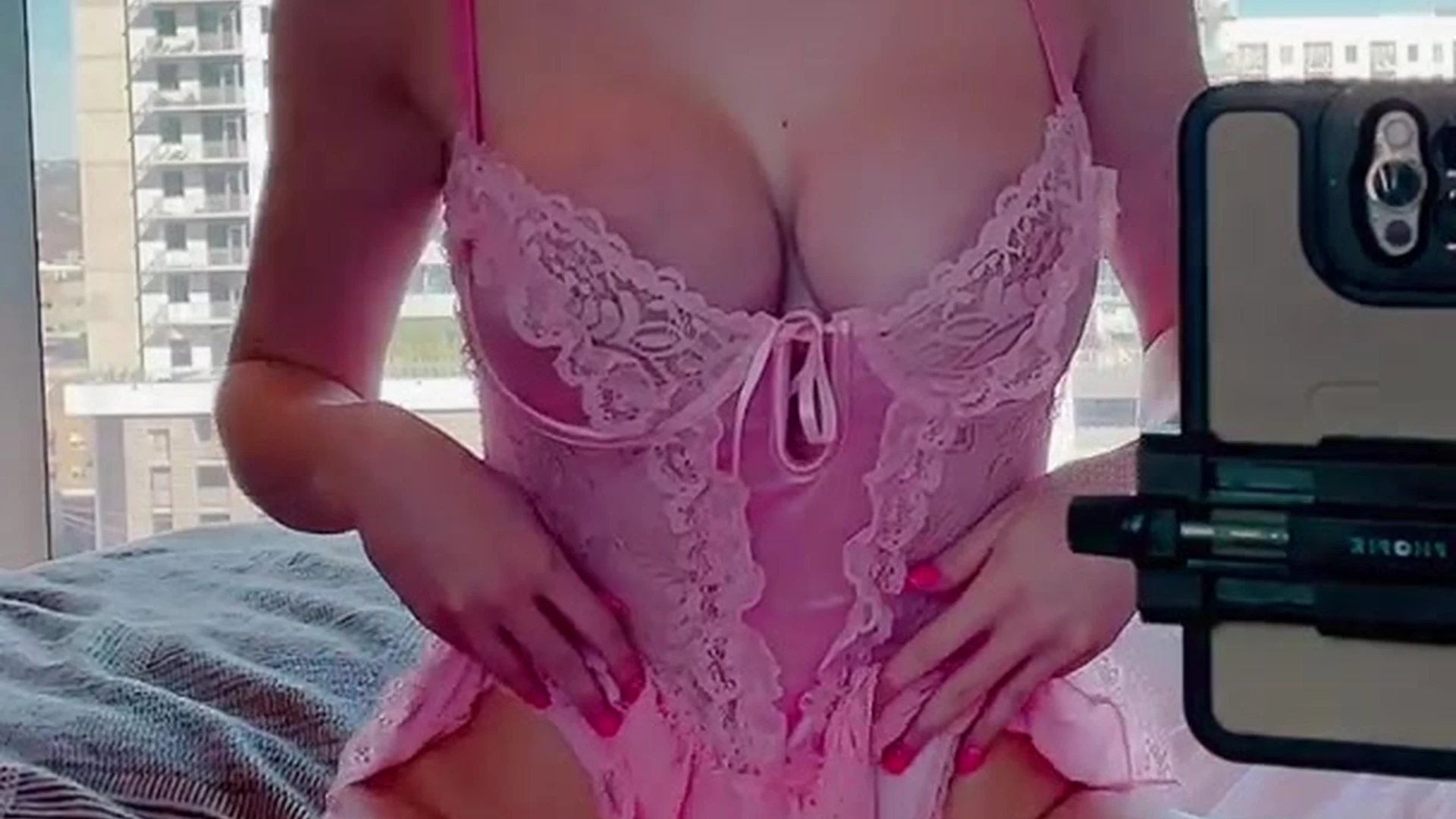 prima sucking Morgpie tits