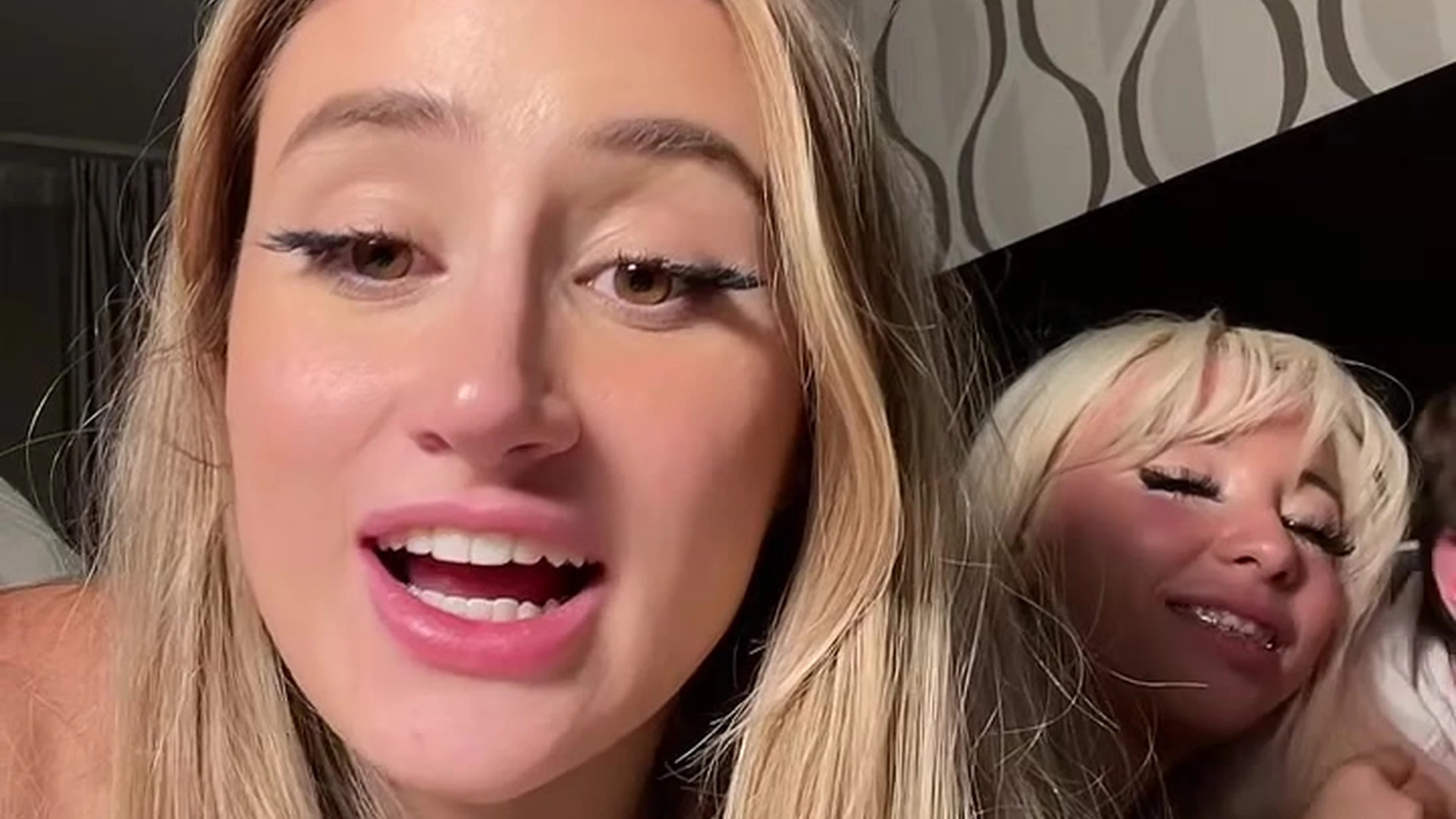 temptress sucking Waifuumia XXX