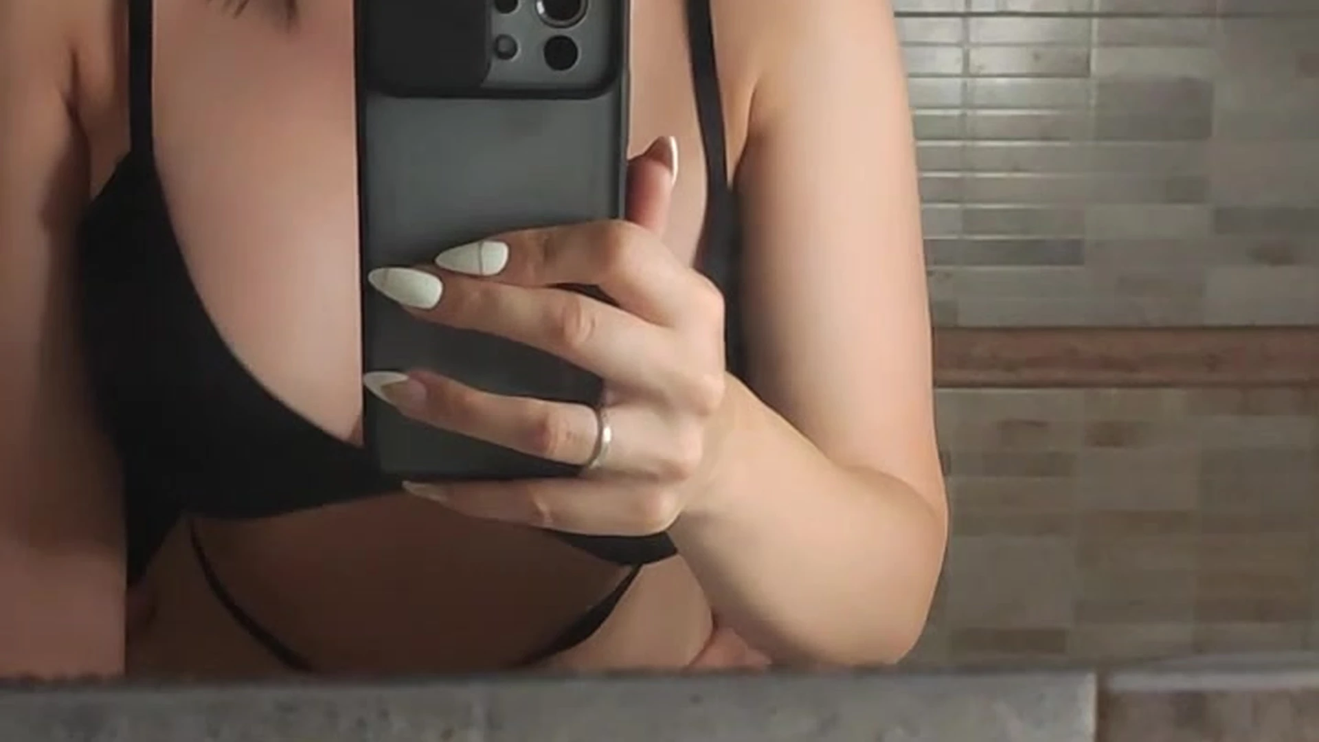 perfectwoman Raileytv solo