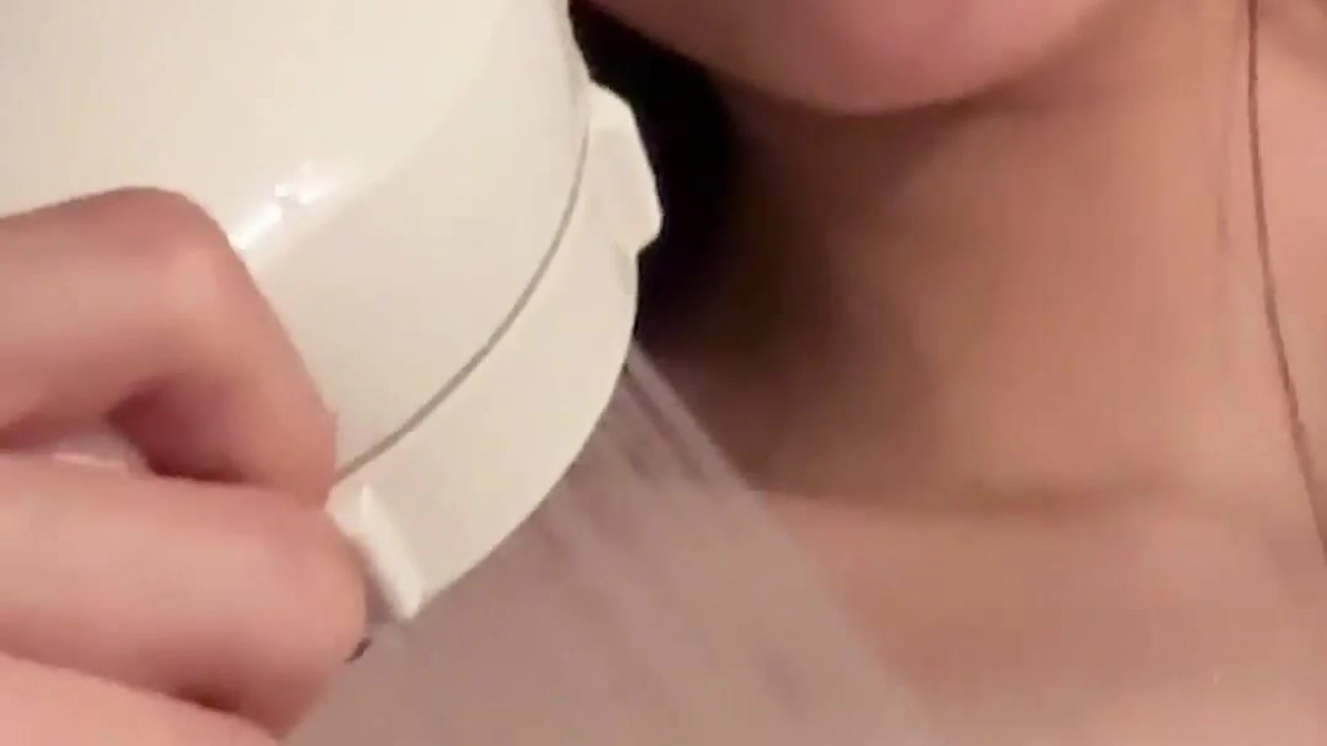 influencer Sweating Asian JennyPinky real name