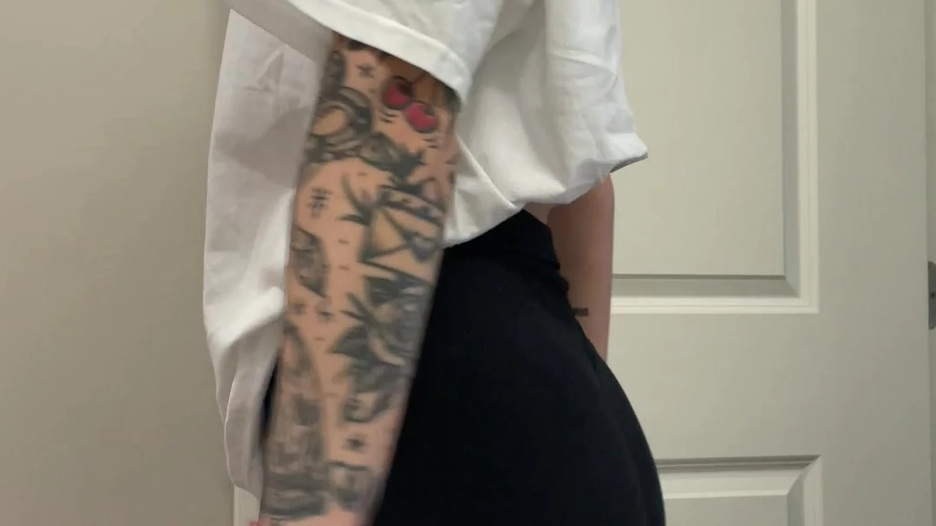 woman Harper Madi instagram penetrated
