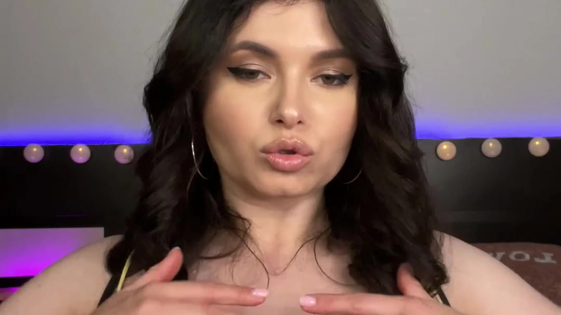 call BustyEma Nude Patreon Vid Epic