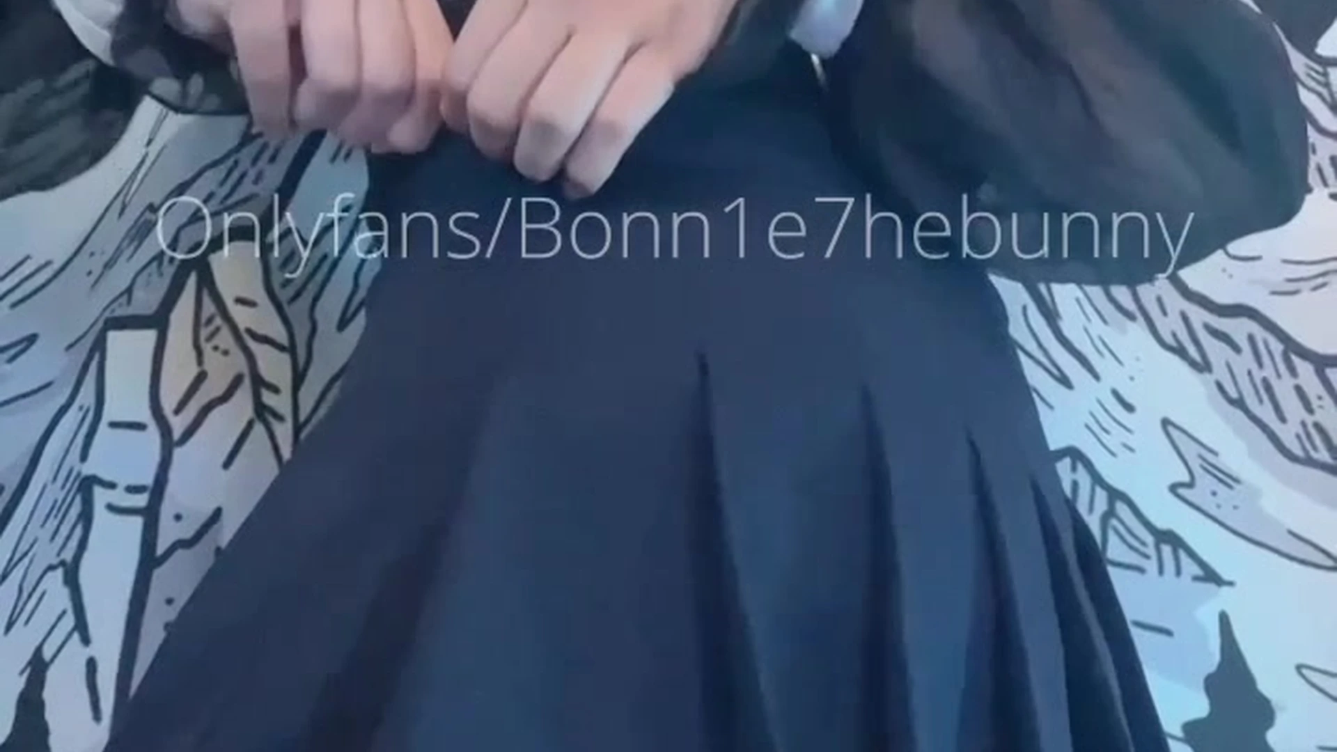Exposed Slutty Bonn1e7hebunny masturbating