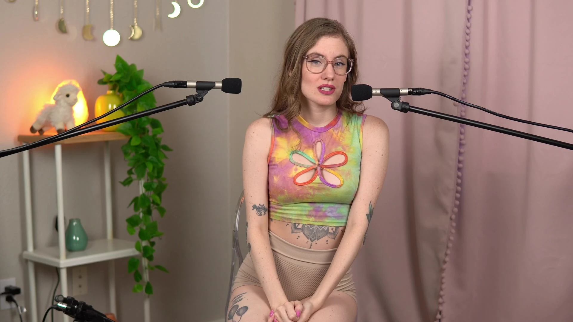 Epic Emma Ruby tits
