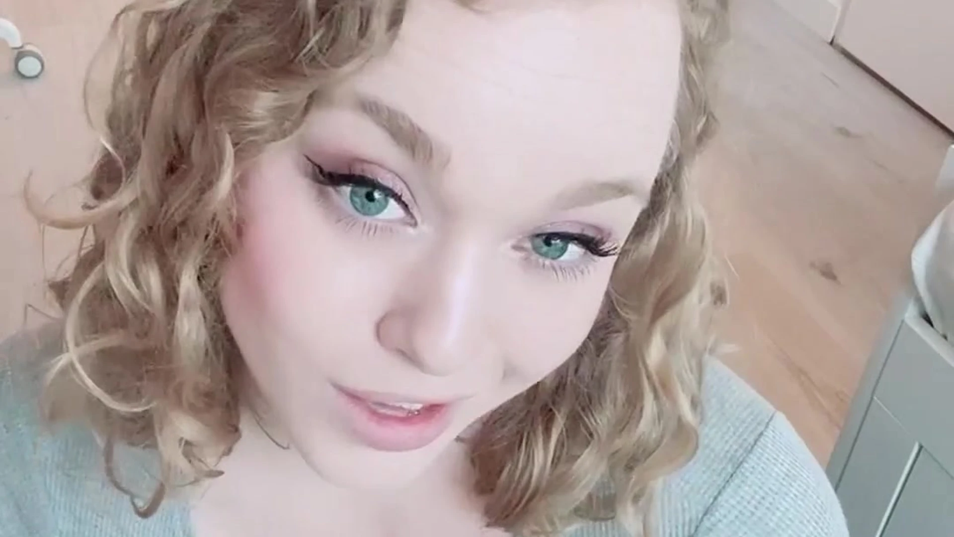 Exposed nan Sarah Calanthe o n l y f a n s