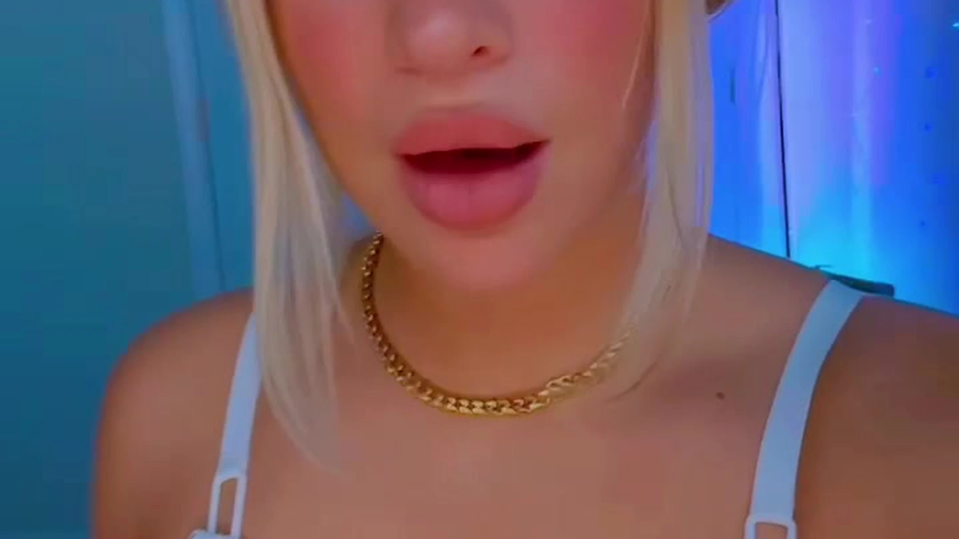 Exposed loving Big tits Vanessa Lovell sexy