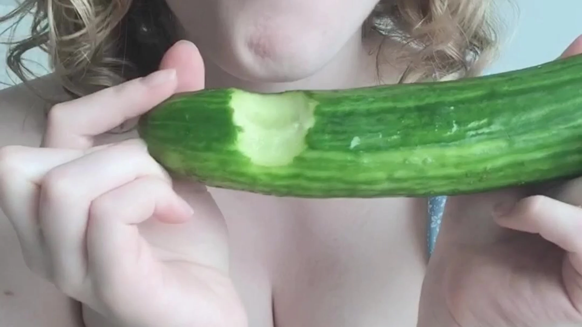 Sarah Calanthe Nudes leak Sensational