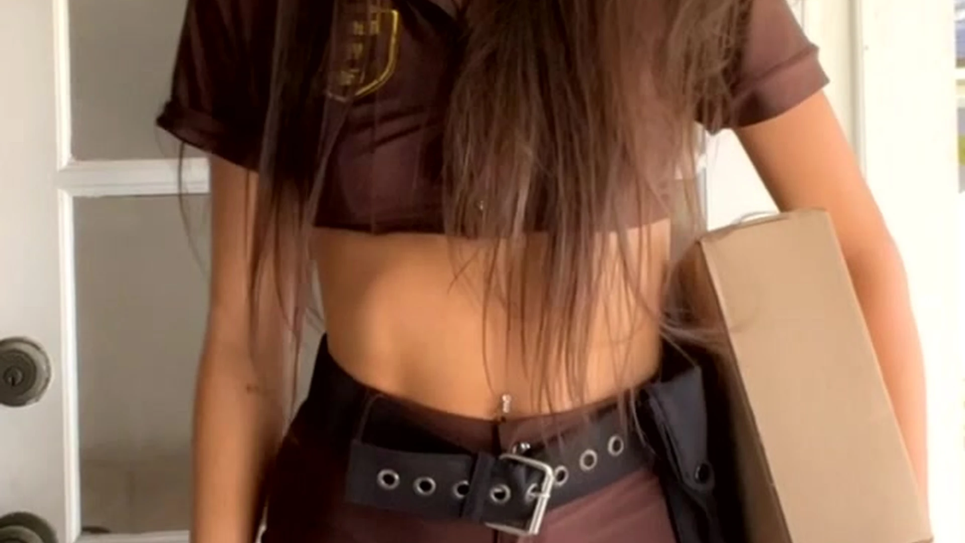Petite Izzy Green Leak release Vid