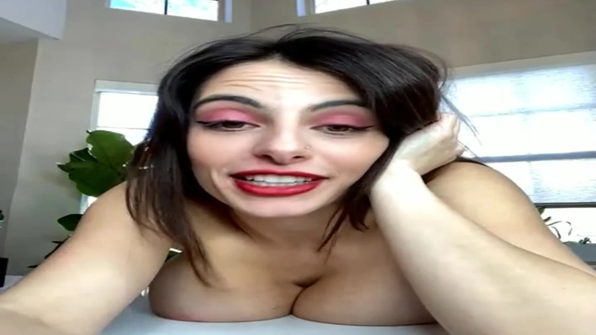 girl seductive Huge tits Alexa Pearl camgirl