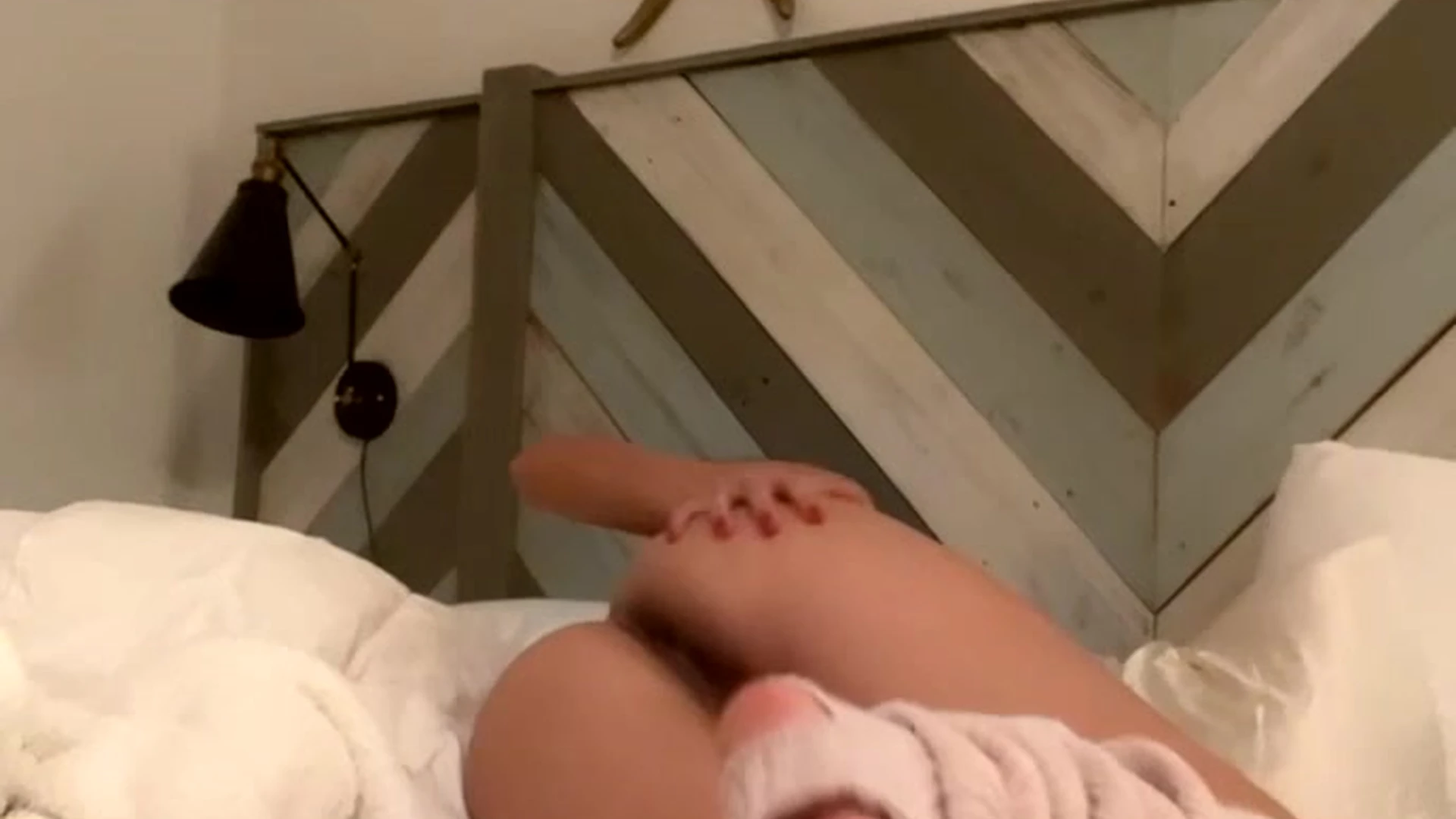 Serene Dripping Teen Izzy Green Patreon leak