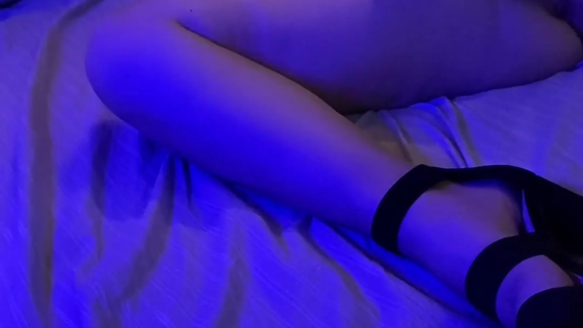 Exposed Petite Bigtittygothegg blowjob