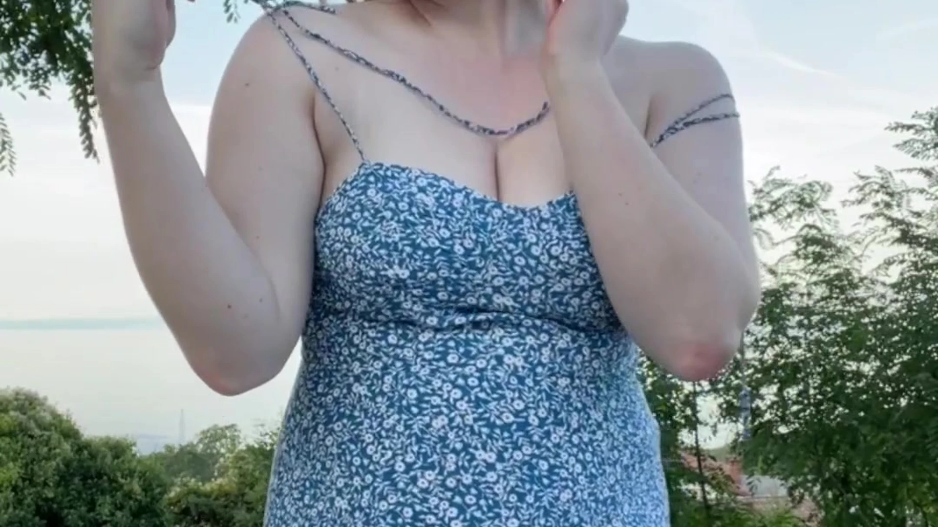 Exposed Sarah Calanthe sexy