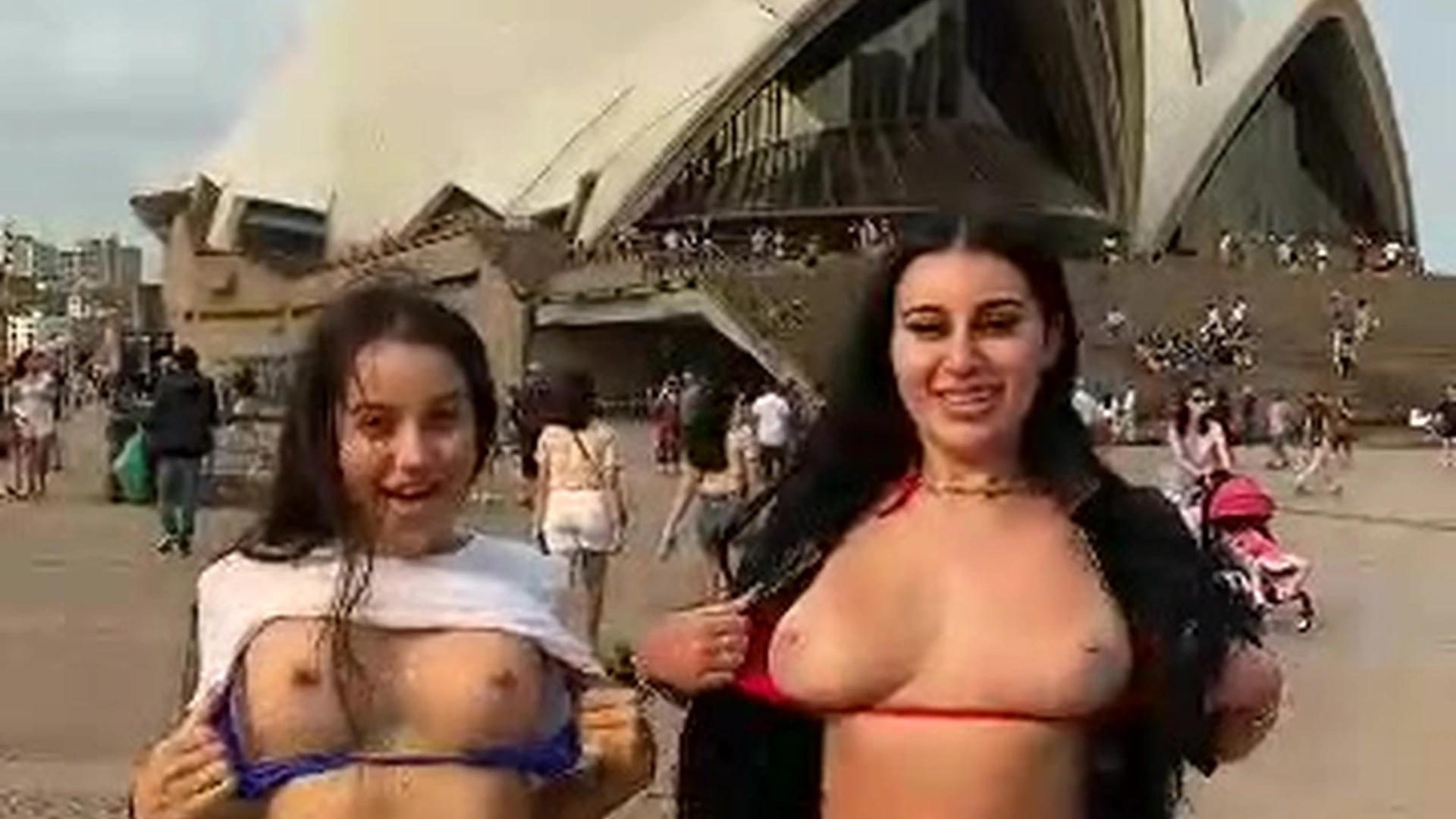 Sensational temptress Big Ass Mikaela Testa video