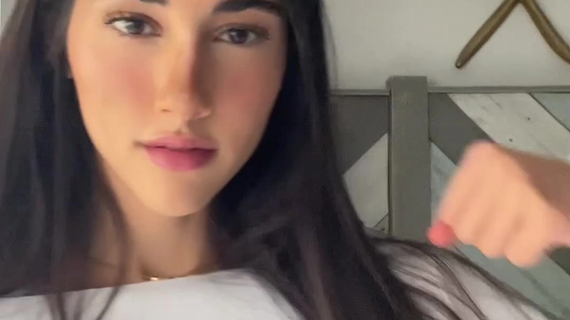 Epic Teen Izzy Green Nude leak