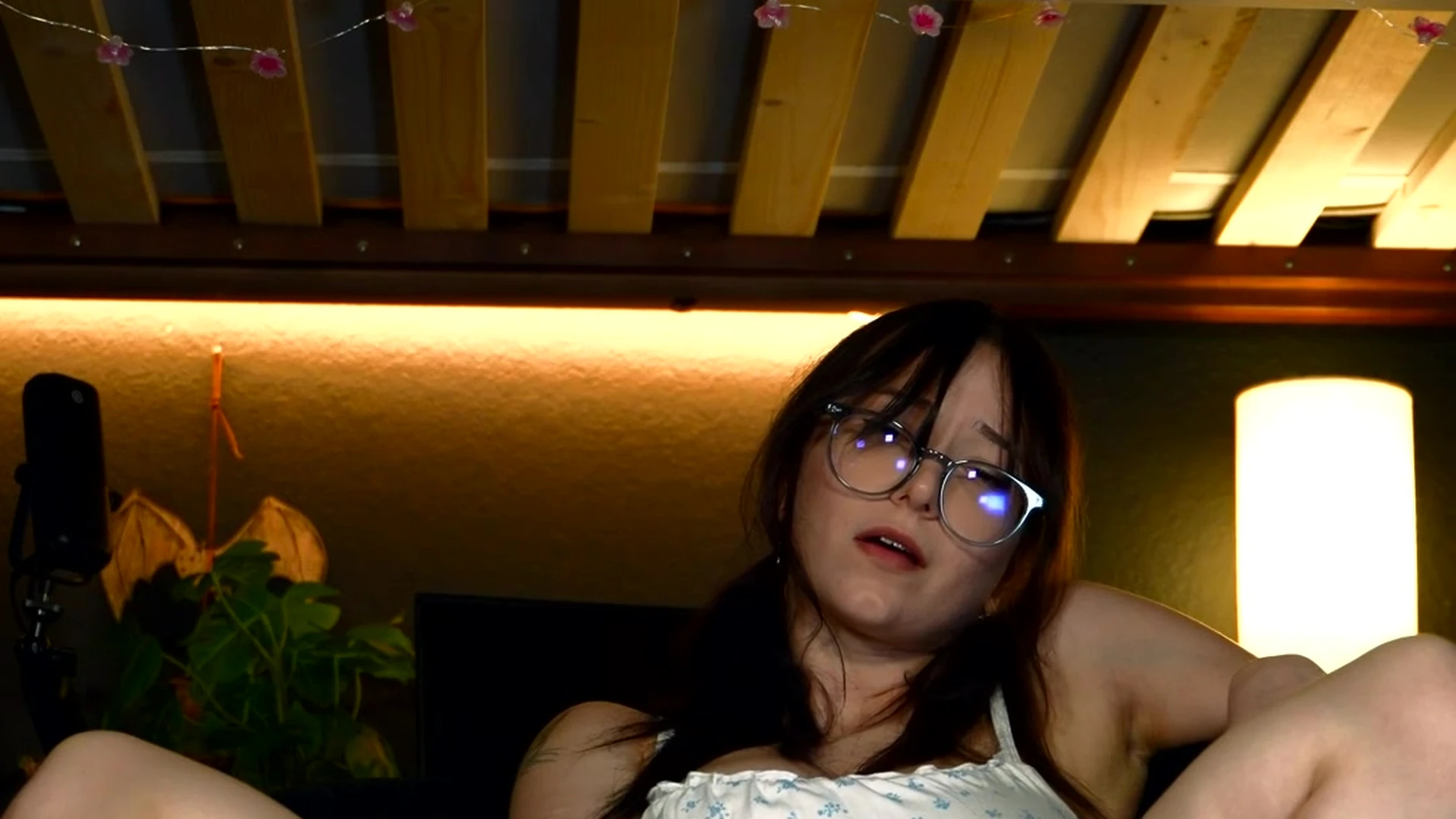 nan Petite Bigtittygothegg nan