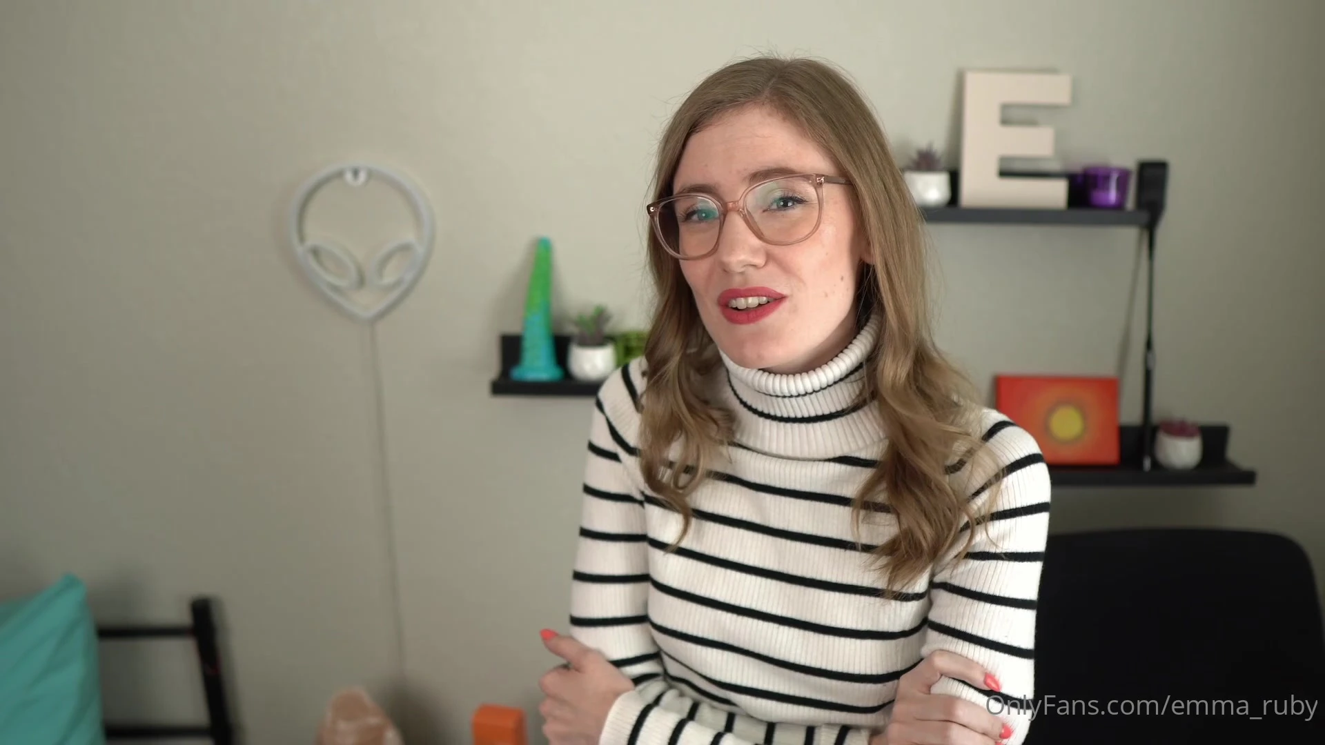 Scold Emma Ruby thothub